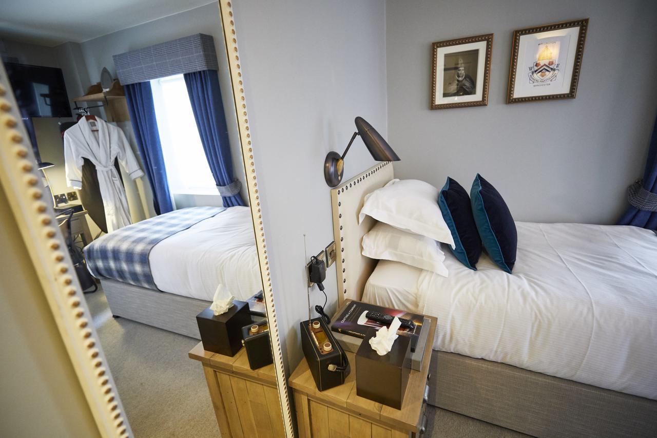 Wykeham Arms Hotel 4*