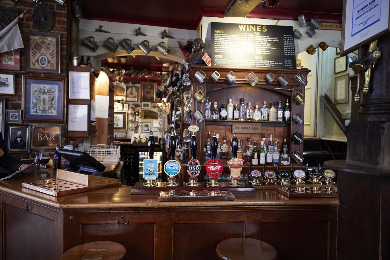 Wykeham Arms Hotel 4*